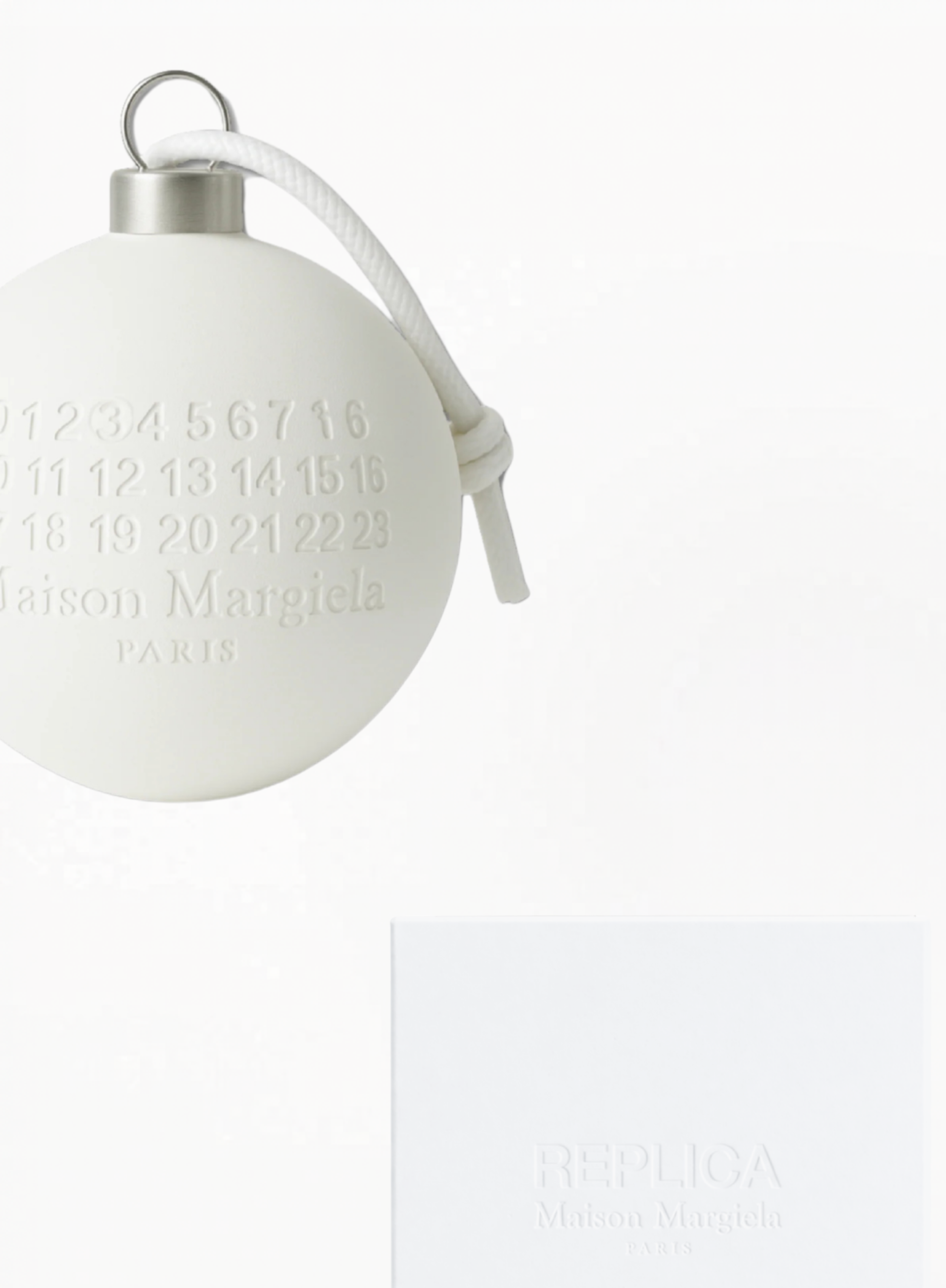 Maison Margiela Ultra-Limited თეთრი ორნამენტი