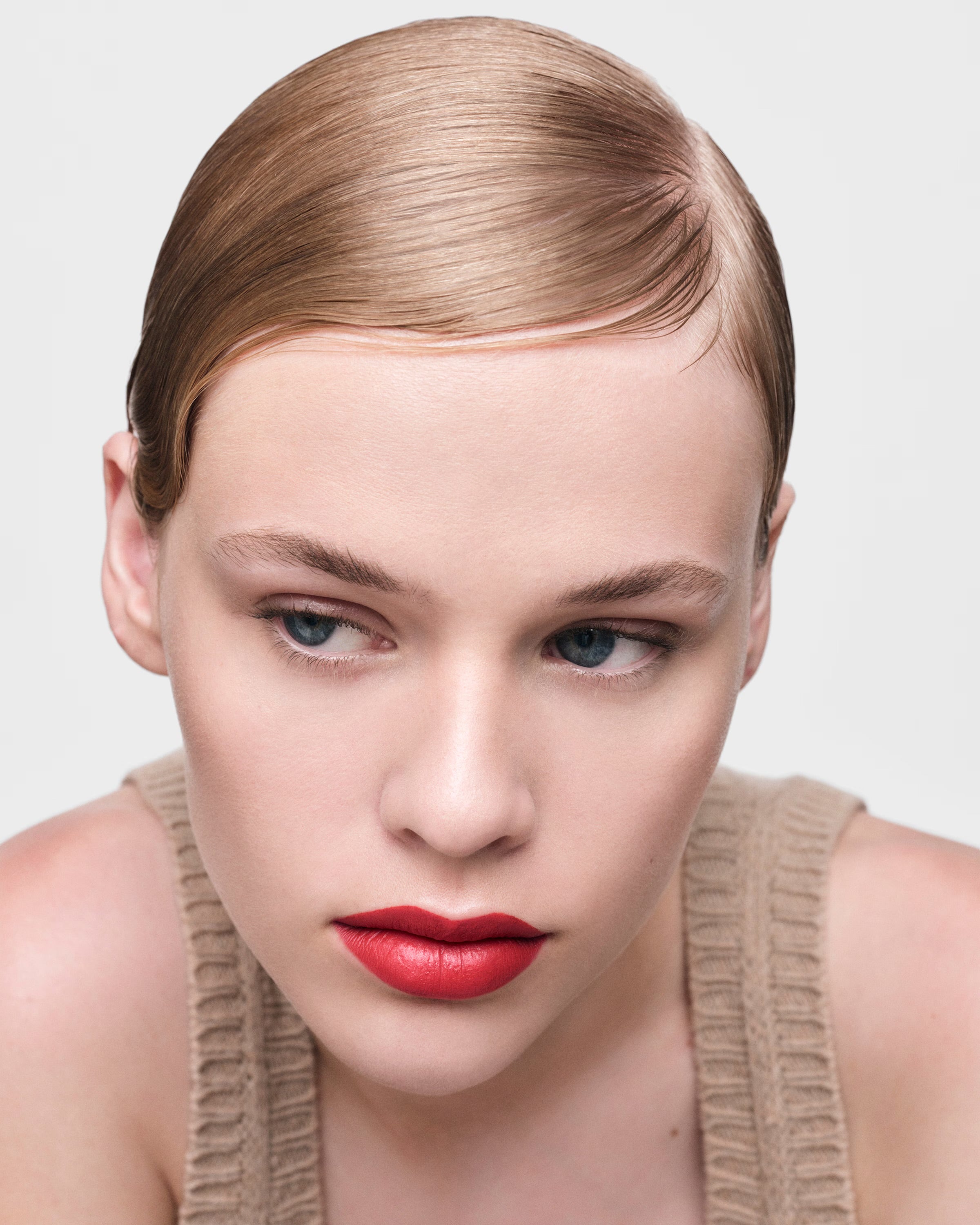 Prada ულტრა-ლიმიტირებული სასაჩუქრე სეტი (Book Edition)