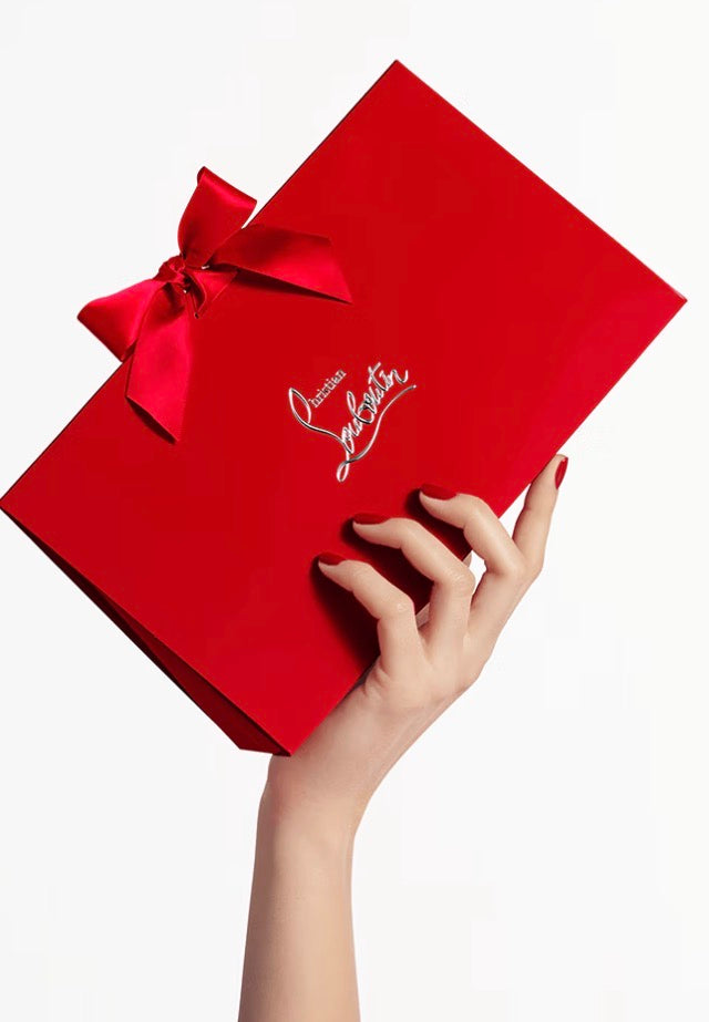 Christian Louboutin Ultra-Limited სასაჩუქრე ჩანთა