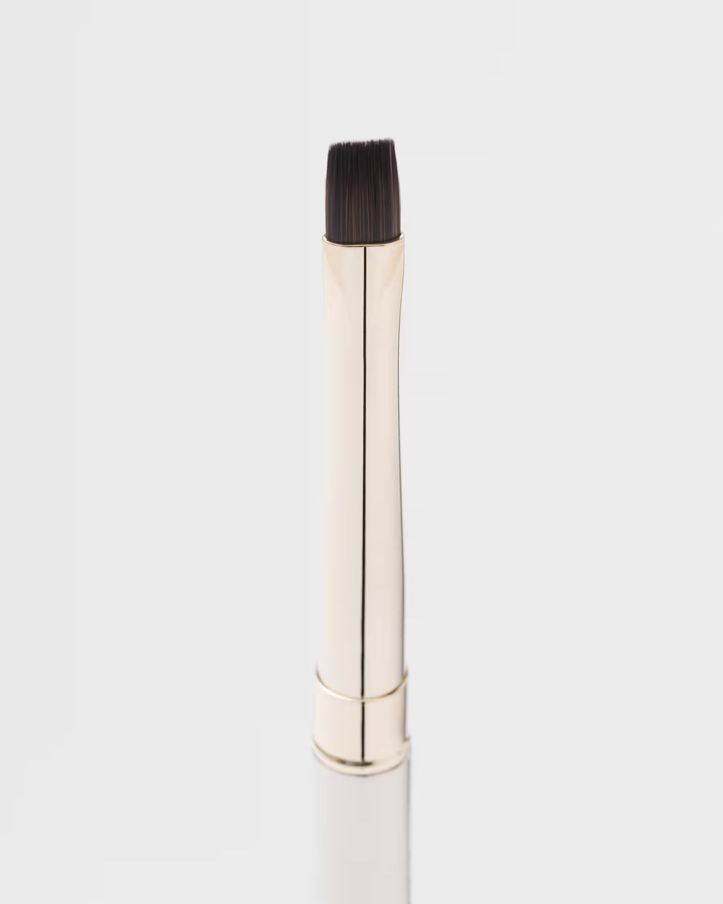 Prada 09 Lip filling brush
