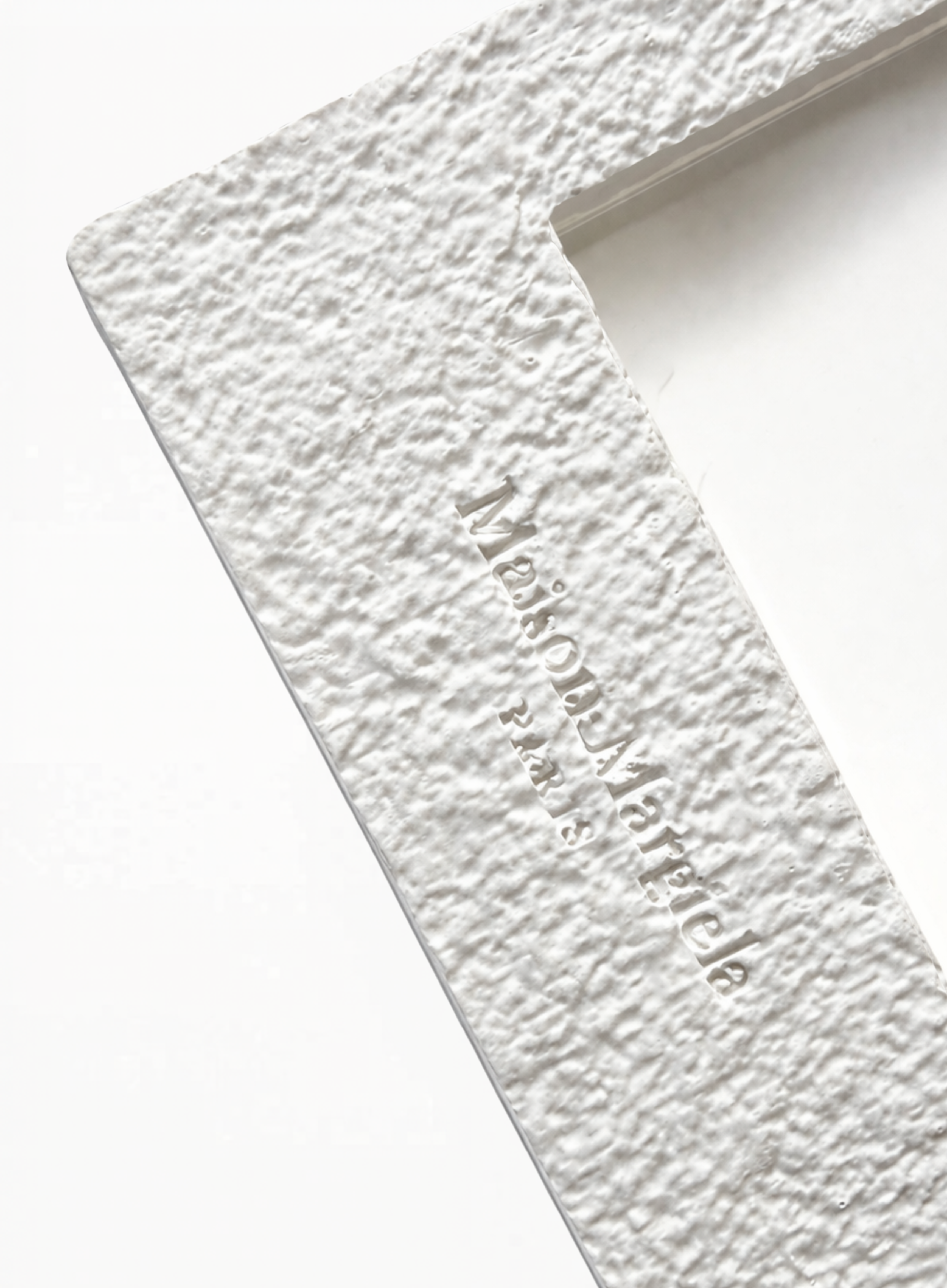Maison Margiela Memory Frame ლიმიტირებული გამოშვება