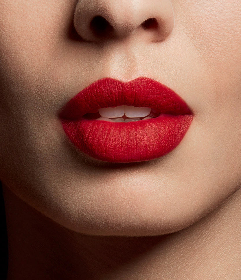 Kilian ტუჩსაცხი – Intoxicating Rouge 340 (ულტრა-მატი)
