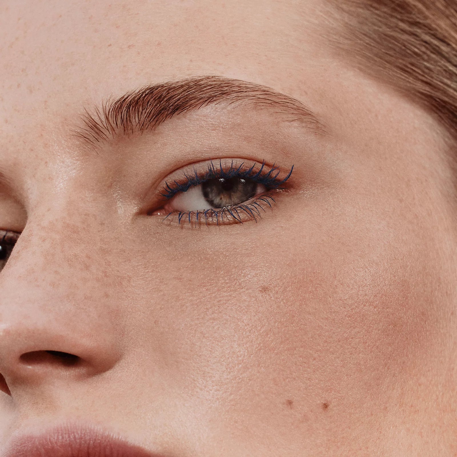 Hermes Revitalizing Care ტუში, Rouge H 04