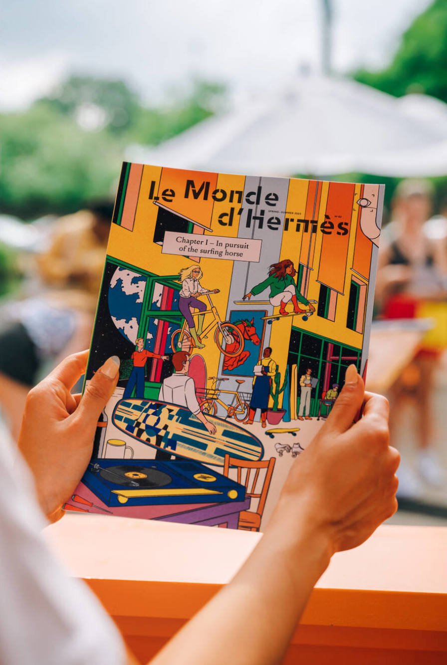 Hermès Shanghai Limited Mesh Bag with Le Monde d’Hermès Magazine – Collector’s Edition 2023