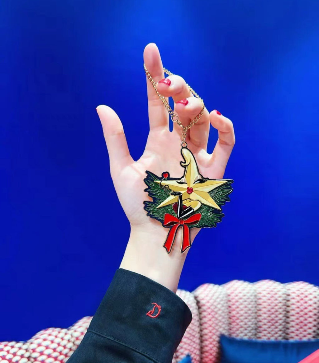 Christian Louboutin Limited Edition საახალწლო აქსესუარი 