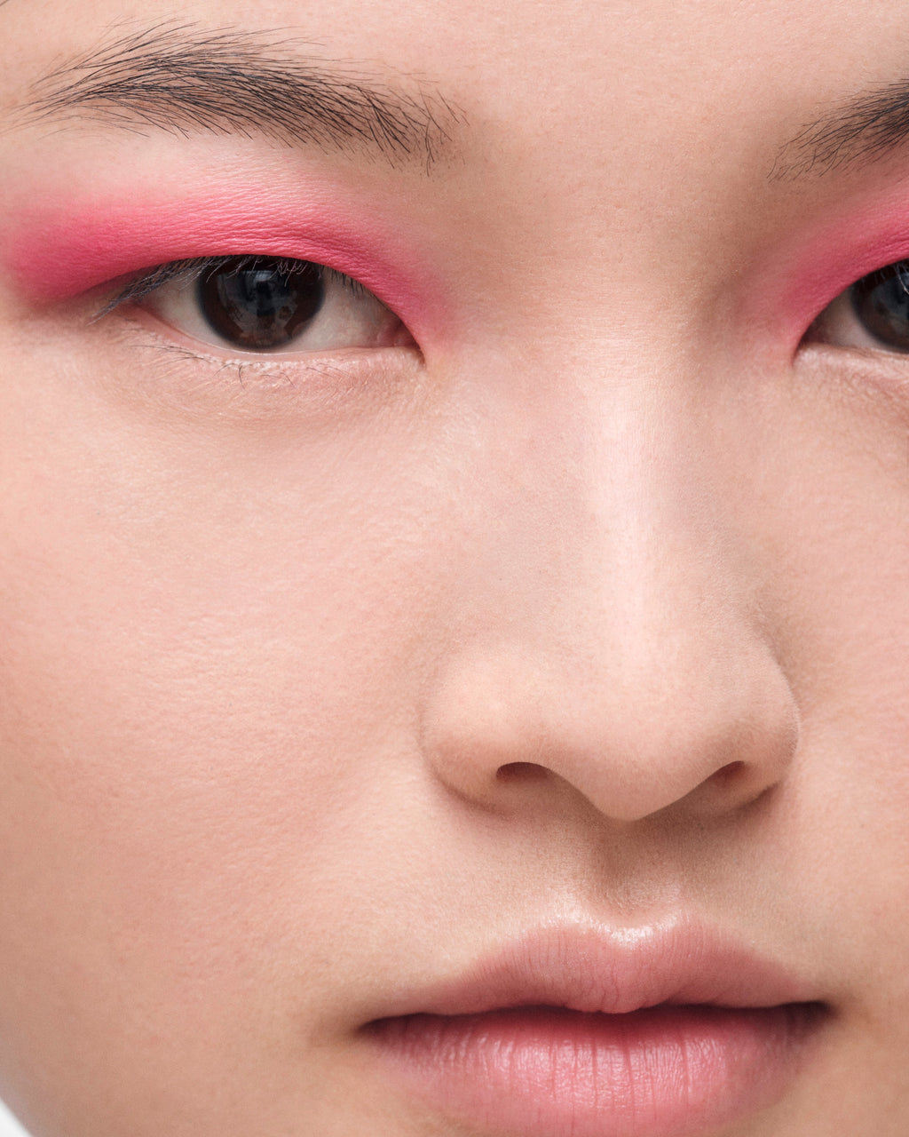 PRADA Monochrome მინი ტუჩსაცხი – Shade R28 / PULP Prada Dimensions ჩრდილი – 06 / Paradoxe Eau de Parfum 7მლ