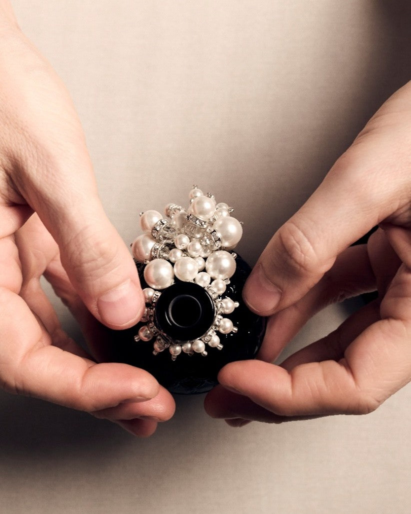 Guerlain L’Heure Dorée – Le Flacon Aux Abeilles by Les Ateliers Vermont 2026 (Available to Order Exclusively for Club Members)