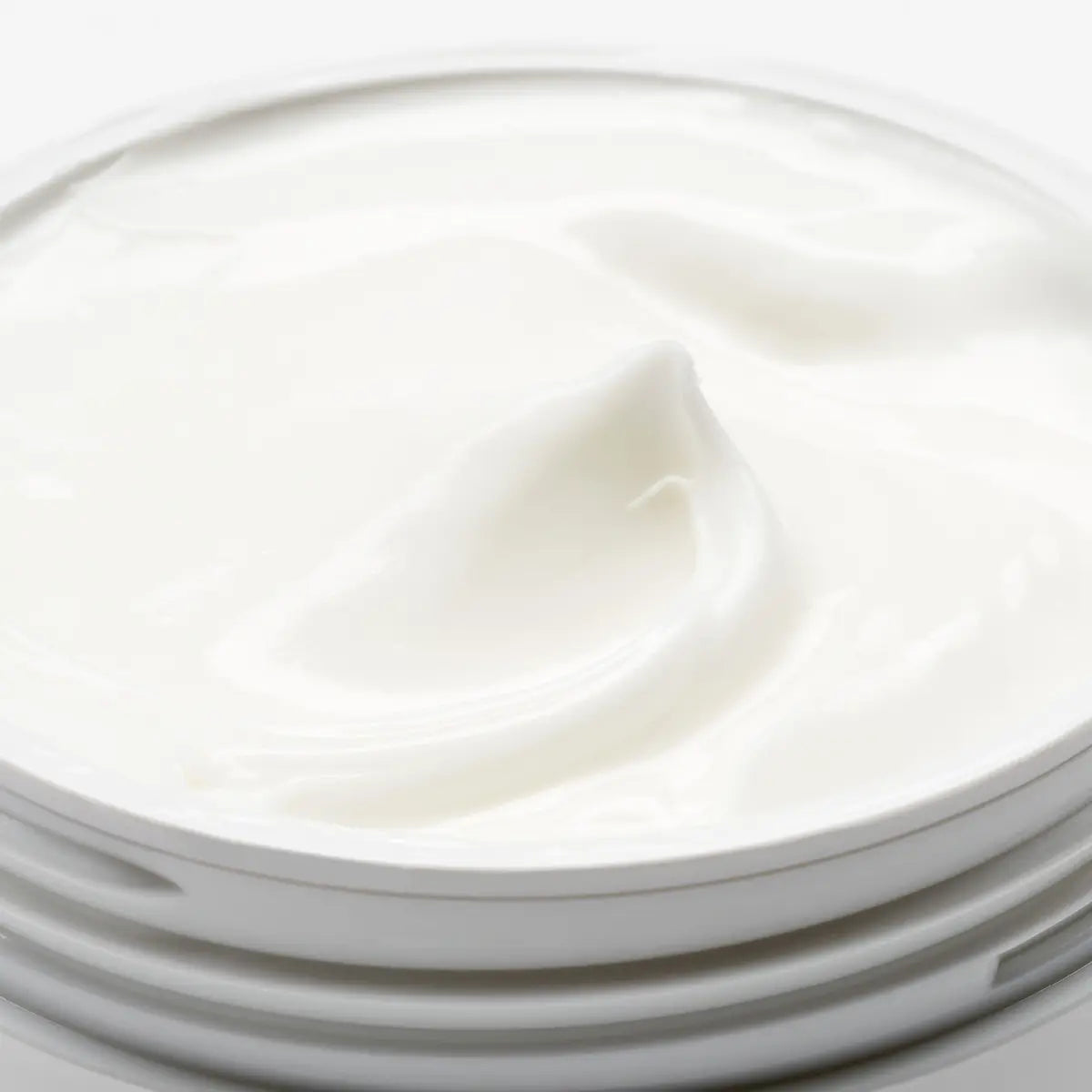 BYREDO ROSE OF NO MAN'S LAND CRÈME POUR LE CORPS
BODY CREAM 200ML
