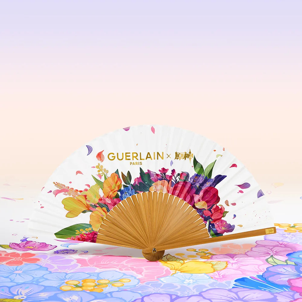 GUERLAIN Hong Kong Limited Edition Fan 21cm & Necklace with Two Charms